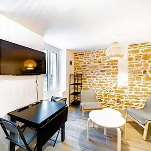 Le Petit Colbert-studio Cosy-croix Rousse Appartement Lyon