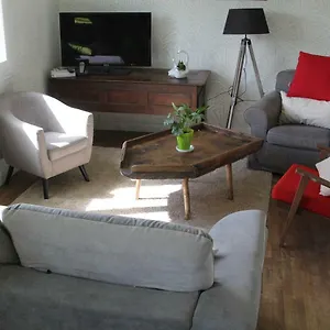 Lumineux Et 6 Personnes Appartement